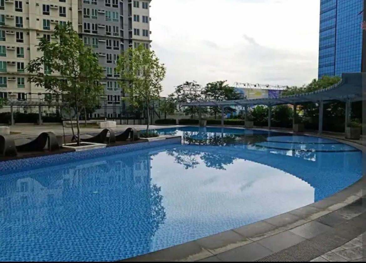 San Lorenzo Place Condo San Pedro Makati Exterior foto