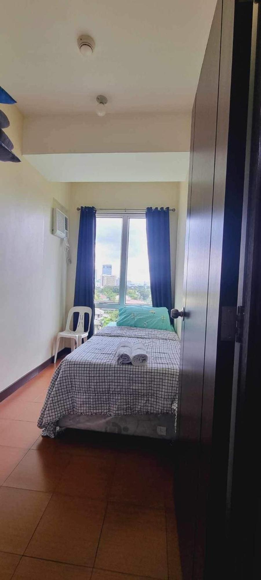 San Lorenzo Place Condo San Pedro Makati Exterior foto