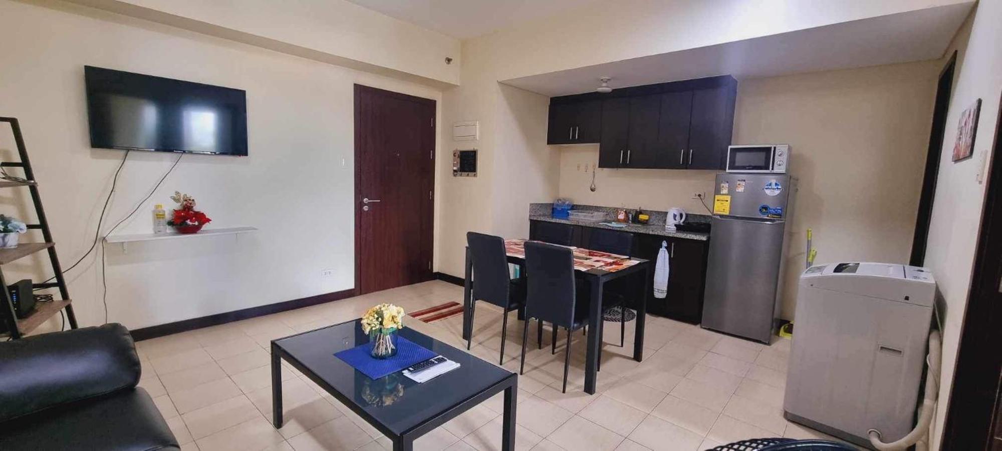 San Lorenzo Place Condo San Pedro Makati Exterior foto