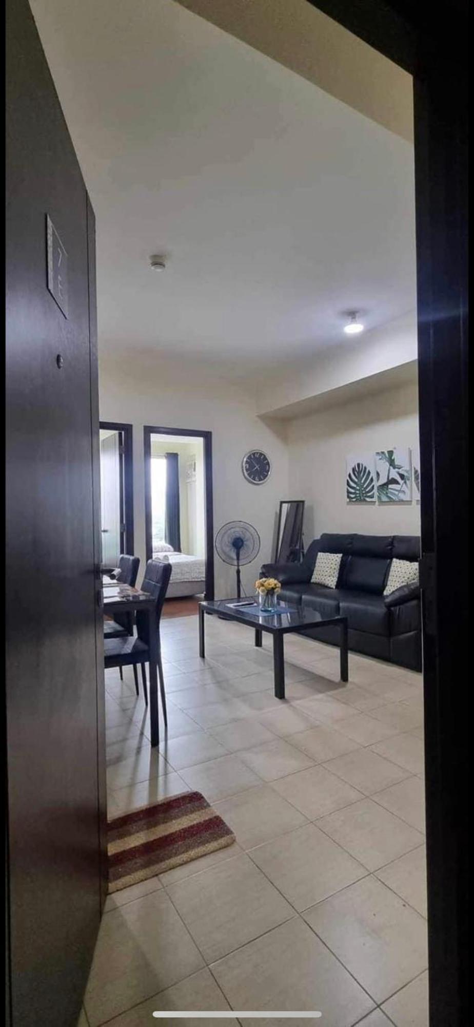 San Lorenzo Place Condo San Pedro Makati Exterior foto